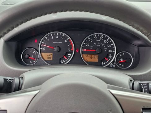 Used 2010 Nissan Frontier LE w/ LE Value Truck Pkg AWD/4WD image 31