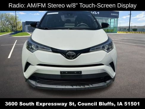 Used 2019 Toyota C-HR XLE FWD image 10