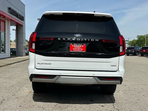 Used 2025 Ford Expedition Max Platinum AWD/4WD image 4