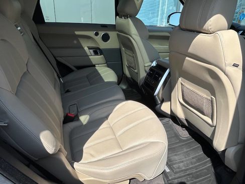 Used 2015 Land Rover Range Rover Sport HSE AWD/4WD image 24