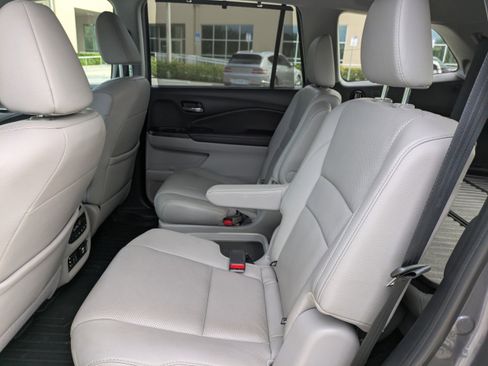 Used 2018 Honda Pilot Elite image 18