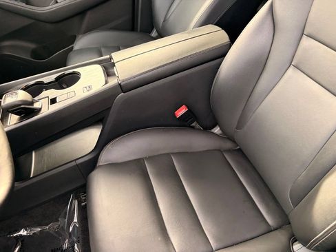 Certified 2026 Nissan Rogue SL FWD image 18
