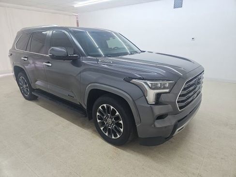 Used 2024 Toyota Sequoia Limited w/ Tow Technology Package AWD/4WD image 12