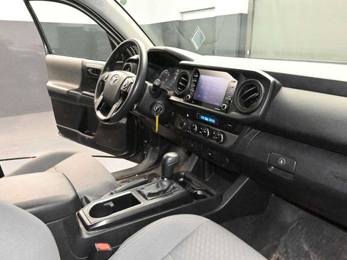 Used 2022 Toyota Tacoma SR AWD/4WD image 27