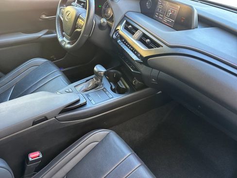Used 2020 Lexus UX 250h F Sport w/ F Sport Premium Package AWD/4WD image 19