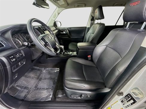 Certified 2022 Toyota 4Runner TRD Off-Road Premium image 21