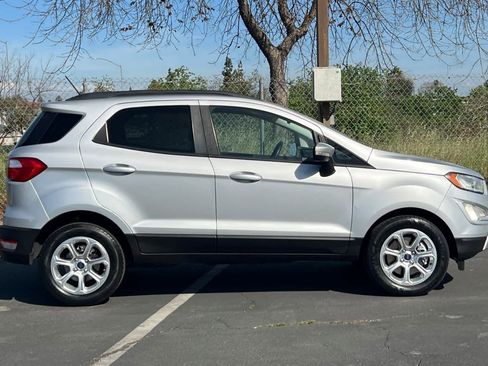 Used 2019 Ford EcoSport SE w/ SE Convenience Package image 8