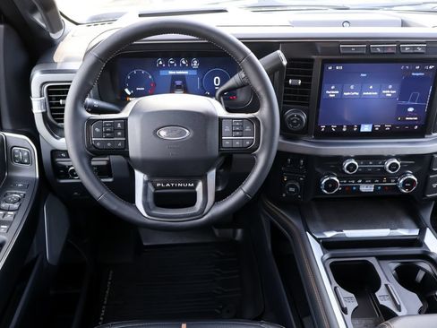 Used 2024 Ford F250 Platinum w/ FX4 Off-Road Package AWD/4WD image 4