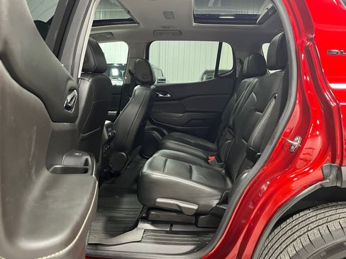 Certified 2023 GMC Acadia SLT w/ Elevation Edition image 10