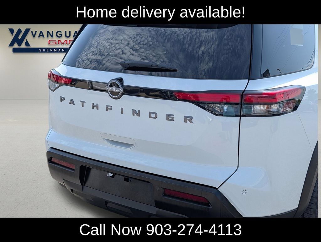 Used 2026 Nissan Pathfinder SV FWD image 10