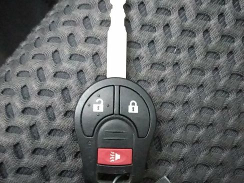 Used 2017 Nissan Frontier SV image 22