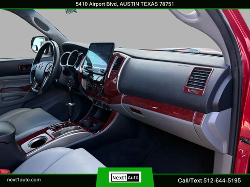 Used 2014 Toyota Tacoma PreRunner w/ TRD Sport Package image 27