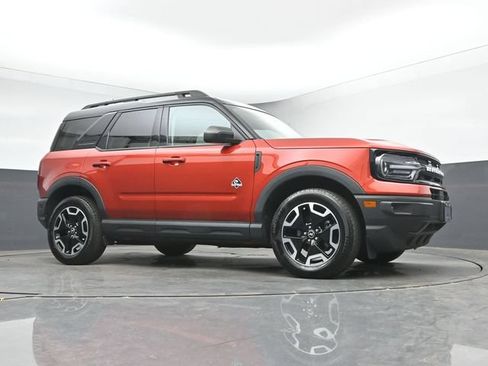 Used 2023 Ford Bronco Sport Outer Banks w/ Tech Package AWD/4WD image 31