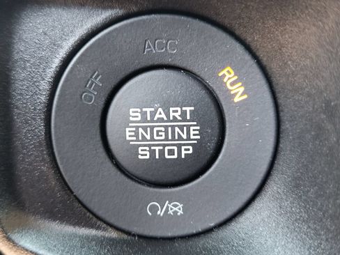 Used 2026 Jeep Wrangler Sport AWD/4WD image 25