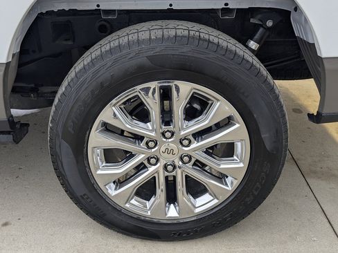 Used 2025 Ford F150 King Ranch w/ FX4 Off-Road Package image 18