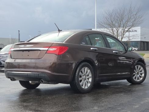 Used 2013 Chrysler 200 Limited image 9