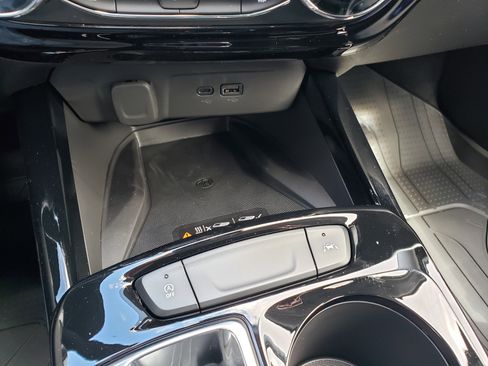 New 2026 Chevrolet Trax LT image 24