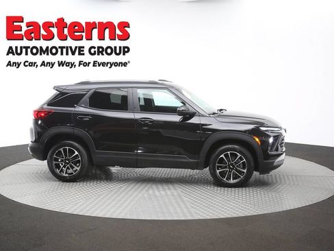 Used 2026 Chevrolet TrailBlazer LT w/ LT Cold Weather Package AWD/4WD image 45