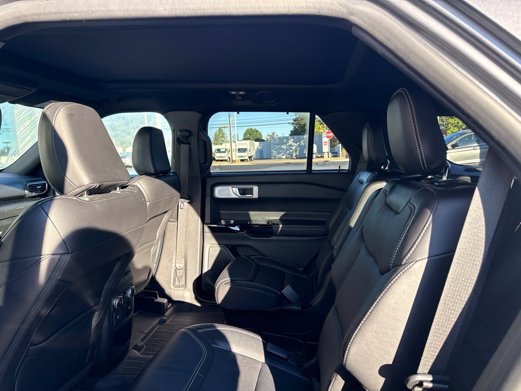 Used 2021 Ford Explorer ST w/ Equipment Group 401A AWD/4WD image 7