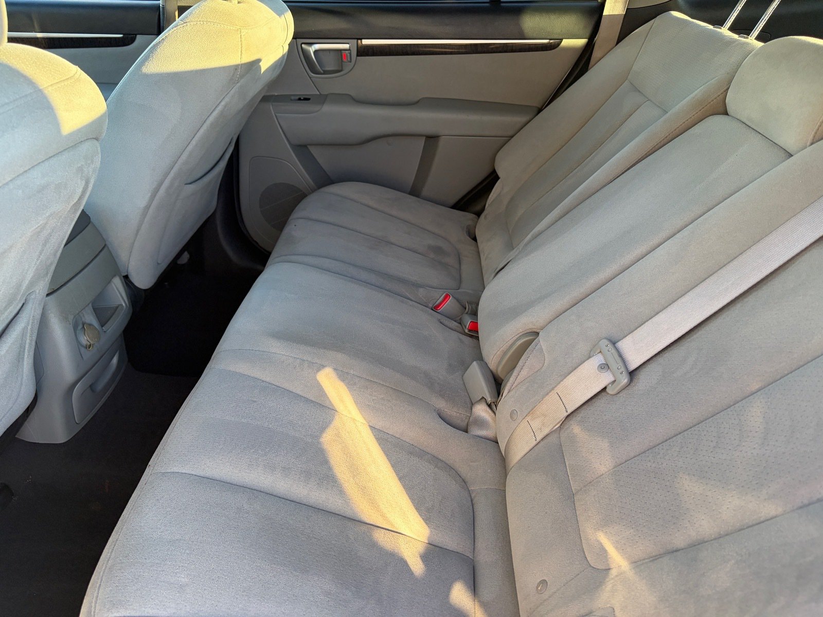 Used 2009 Hyundai Santa Fe SE FWD image 13