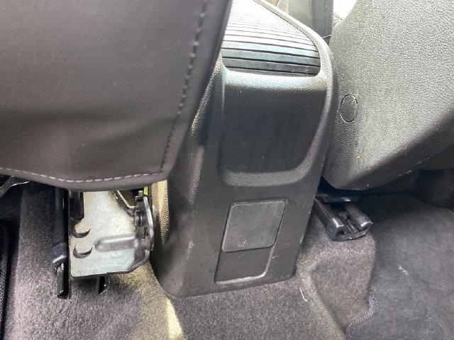 Used 2020 Buick Encore Preferred AWD/4WD image 19
