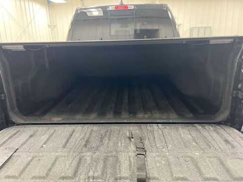 Used 2021 RAM 1500 Big Horn image 23