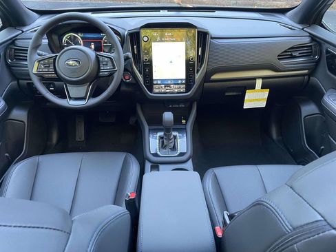 Used 2025 Subaru Forester Limited w/ Popular Package image 14