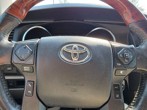 Used 2018 Toyota Sequoia Platinum AWD/4WD image 17