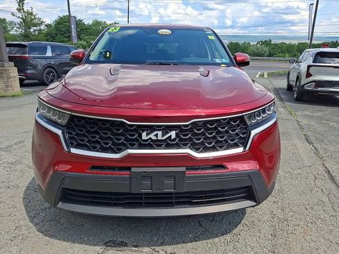 Used 2023 Kia Sorento LX AWD/4WD image 8