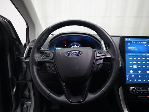 Used 2022 Ford Edge SEL AWD/4WD image 4