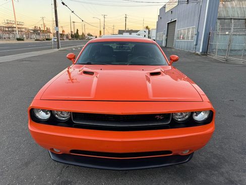 Used 2012 Dodge Challenger R/T image 8