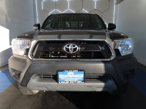 Used 2015 Toyota Tacoma PreRunner w/ Convenience Package RWD image 3