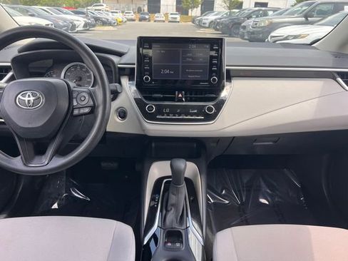 Used 2021 Toyota Corolla LE w/ LE Convenience Package FWD image 16