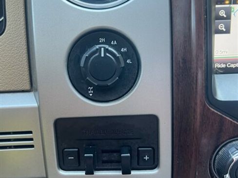 Used 2014 Ford F150 King Ranch w/ King Ranch Luxury Package image 18