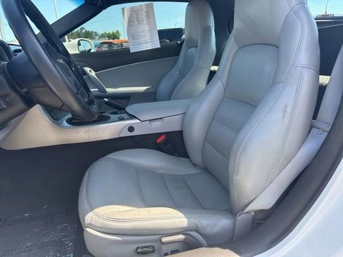 Used 2005 Chevrolet Corvette Coupe w/ Preferred Equipment Group RWD image 15