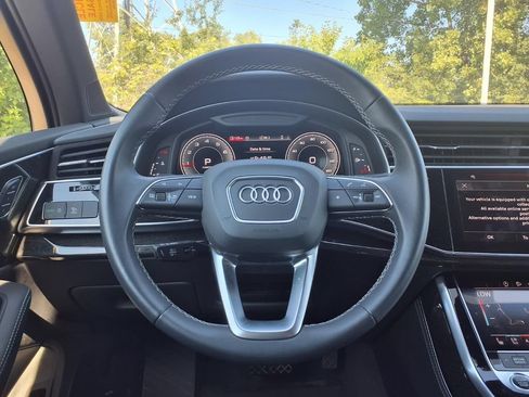 Used 2025 Audi Q7 2.0T Premium Plus AWD/4WD image 15