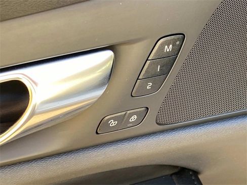 Used 2020 Volvo S60 T5 Momentum w/ Protection Package Premier image 14