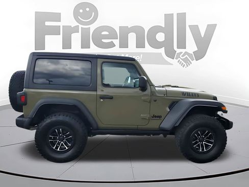 Used 2025 Jeep Wrangler Sport image 6