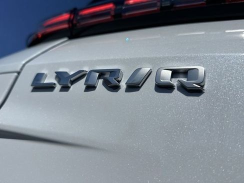 New 2026 Cadillac Lyriq Luxury image 33