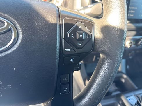 Used 2022 Toyota Tacoma SR image 13