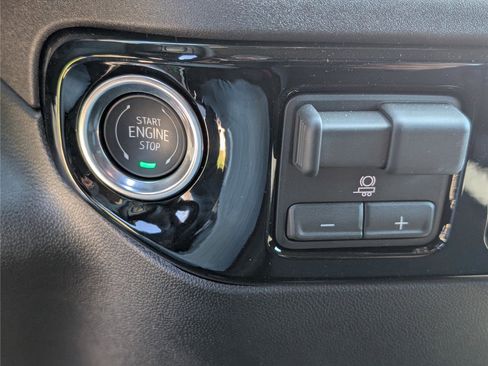 Used 2026 Chevrolet Silverado 1500 LT image 25