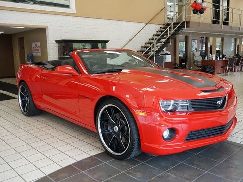 Used 2011 Chevrolet Camaro SS w/ RS Package RWD image 21