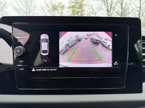 Used 2025 Volkswagen Jetta S image 14