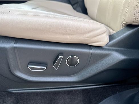 Certified 2022 Ford Expedition Limited image 18