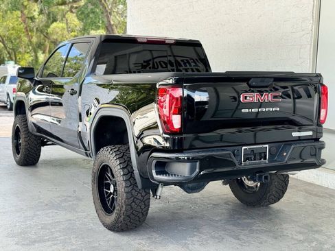 Used 2020 GMC Sierra 1500 Elevation w/ Elevation Value Package RWD image 3