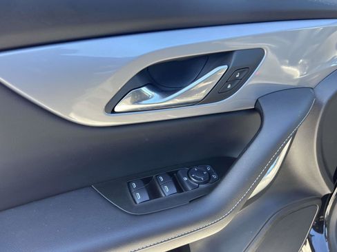 Used 2025 Chevrolet Blazer LT w/ Convenience Package image 21