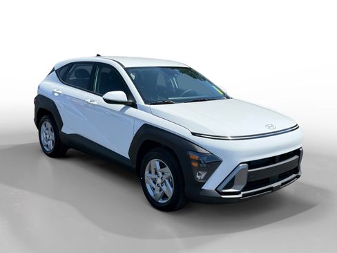 Certified 2026 Hyundai Kona SE FWD image 7