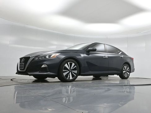 Used 2022 Nissan Altima 2.5 SV image 43