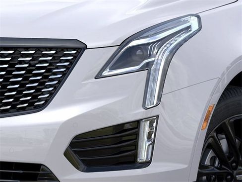 New 2025 Cadillac XT5 Premium Luxury w/ LPO, ONYX Package image 10