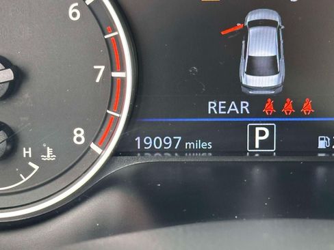 Used 2025 Nissan Altima 2.5 SV FWD image 25